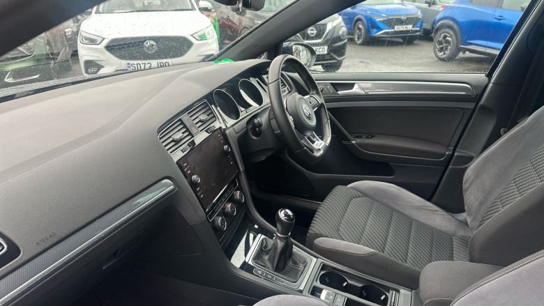 Volkswagen Golf 2.0 TDI R-Line 5dr Diesel Hatchback